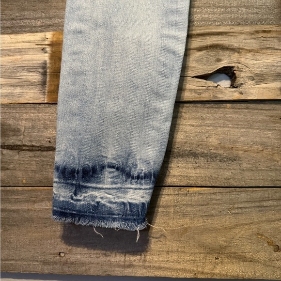 Judy Blue Jeans- ombré release hem jeans- size 3/26- skinny fit - Picture 9 of 9